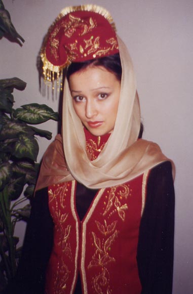 Татарский национальный эстрадный костюм для Государственного ансамбля песни и танца Республики Татарстан
