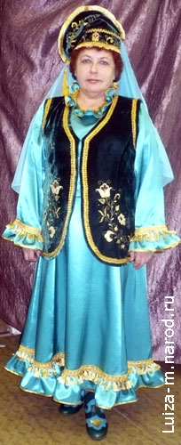 Женский татарский национальный костюм